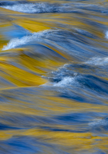 Abstract;Abstractions;Cascade;Cascading;Cataract;Chute;Cool;Falling;Falls;Flow;Keepers;Pool of Water;Pouring;Rock Face;Sheer;Spilling;Spray;Steep;Stream;Tennessee;Textures;United States;Water;cliff;flowing;oneness;patterns;reflections;shapes;waterfall;wet