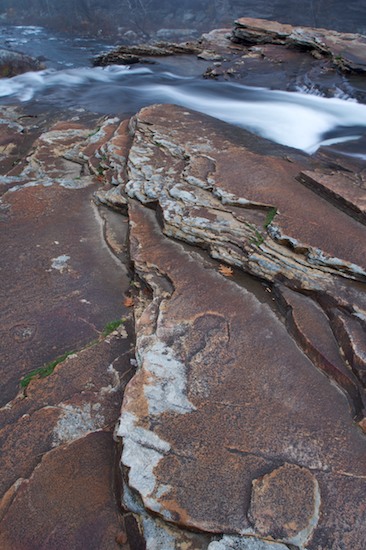 Alabama;Boulder;Cascade;Cascading;Cataract;Chute;Cool;Falling;Falls;Flow;Flowing;Geological;Geology;Little River Canyon National Preserve;Pouring;Rock;Rock formations;Rocks;Spilling;Spray;Stone;Stream;Striation;Water;Waterfall;Waterfalls;Wet