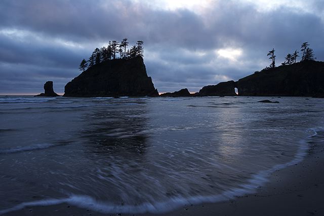 Sunset;Dusk;Evening;Nightfall;Sun;Ocean;Beach;Waves;Shore;Shoreline;Sand;Wet;Water;Sandy;Sea