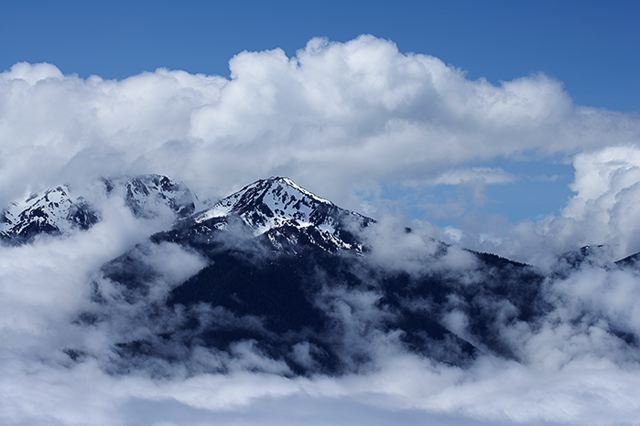 Ledge;Mountain;Cliff;Precipice;Peak;Mountain Top;Rock Formations;Rocks;Boulder;Nature;Vertical;High;Power;Powerful;Scenic View;Scenics;Summit