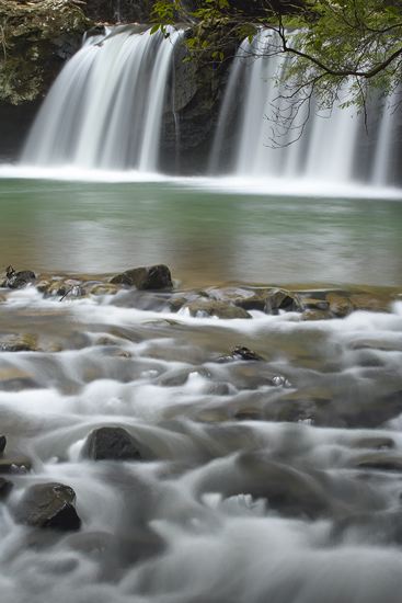 Waterfalls;Spilling;Falling;Chute;Falls;Cataract;Spray;Cascading;Cascade;Flow;Wet;Cool;Pouring;Waterfall;River;Riverbed;waterway;stream;creek