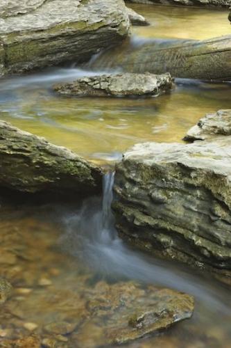 Pouring;Falls;Reflections;Stream;Streaming;Gray;Tennessee;Waterfall;Waterfalls;Water;Rocky;Boulders;Boulder;Cummins Falls;Landscape;Cascading;Rock;Stones;Reflection;Cascade;Blue;Chute;Stone;Close-up;Rocks