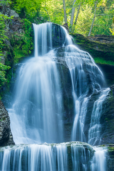 Bluff;Boulder;Boulders;Brown;Calm;Cascade;Cascading;Chute;Dingmans Falls;Falling;Falls;Flow;Forest;Forested;Healing;Health care;Healthcare;Mountain;Nature;New Jersey;Pastoral;Pennsylvania;Pouring;Rock;Rock Face;Rock formations;Rocks;Spilling;Stone;Stones;Stream;Streaming;Sunlight;Sunshine;Timber;Timberland;Tree;United States;Water;Waterfalls;Waterscape;Wood;Woodland;Woods;Yellow;bark;cliff;foliage;green;landscape;leaves;oneness;peaceful;restful;serene;soothing;sunlit;tranquil;tree trunk;trees;trunk;waterfall;zen