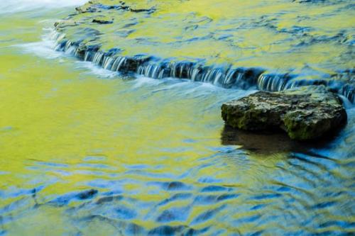 Blue;Burgess Falls State Natural Area;Cascade;Cascading;Chute;Creek;Falling;Falls;Flow;Green;Mirror;Pouring;Rapids;Reflection;Reflections;Ripple;River;Rivers;Spilling;Stream;Streaming;Waterfall;Waterfalls;Wet;Yellow;flowing;waterway